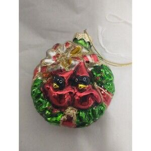 Cute Cardinals in a Wreath Blown glass Christmas Tree Ornament old World Style